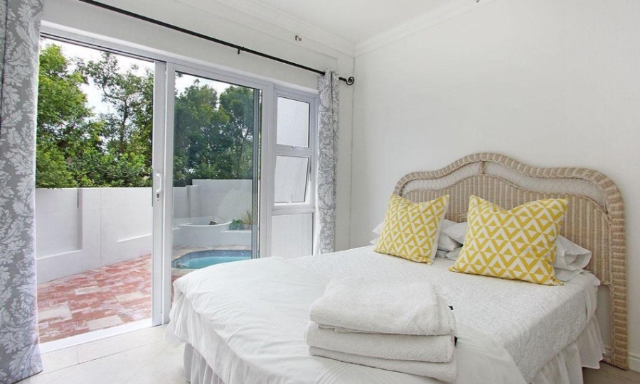 To Let 4 Bedroom Property for Rent in Camps Bay Western Cape